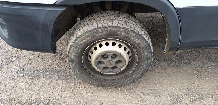 IVECO DAILY 35S14 AVEC NACELLE 141TLE – 12 M – 556 HEURES – 96199 KMS – ANNEE 2020 BLANC FT-458-RV