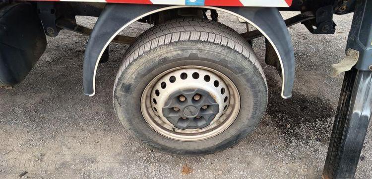 IVECO DAILY 35S14 AVEC NACELLE 141TLE – 12 M – 556 HEURES – 96199 KMS – ANNEE 2020 BLANC FT-458-RV