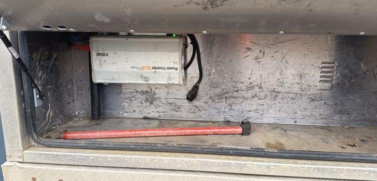 IVECO DAILY 35S14 AVEC NACELLE 141TLE – 12 M – 556 HEURES – 96199 KMS – ANNEE 2020 BLANC FT-458-RV