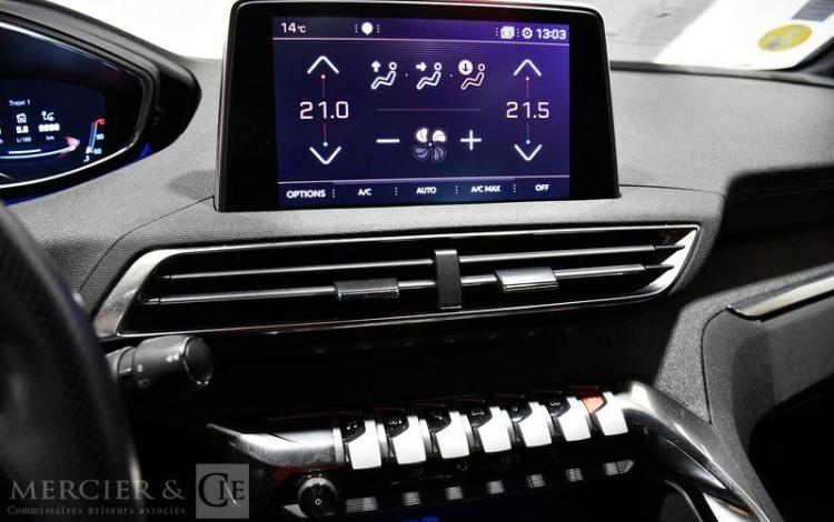 PEUGEOT 3008 BLUEHDI 130CH GT LINE S&S EAT8 BLANC FT-648-KW