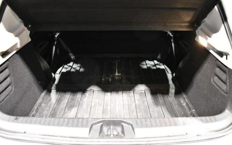 RENAULT CLIO SOCIETE 1.5 BLUEDCI 85 AIR NAVI BLANC FT-738-QJ