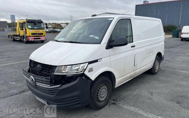 VOLKSWAGEN TRANSPORTER T6 L1H1 2.0 TDI 110 BLANC FV-173-CR