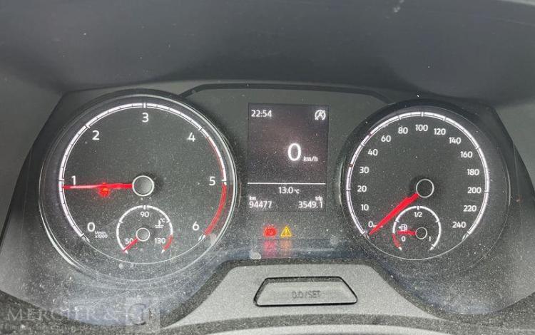 VOLKSWAGEN TRANSPORTER T6 L1H1 2.0 TDI 110 BLANC FV-173-CR