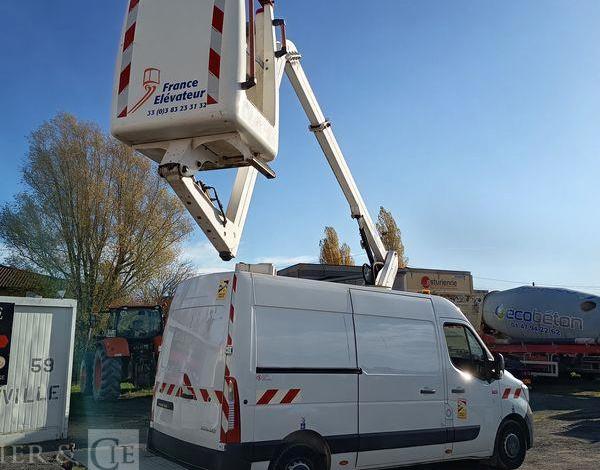 RENAULT MASTER L2H2 AVEC NACELLE FRANCE ELEVATEUR 121F – 10 M – 594 HEURES – ANNEE 2020 BLANC FV-199-MJ
