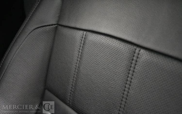 LAND ROVER EVOQUE MARK I P 300e PHEV BLANC FV-306-BA