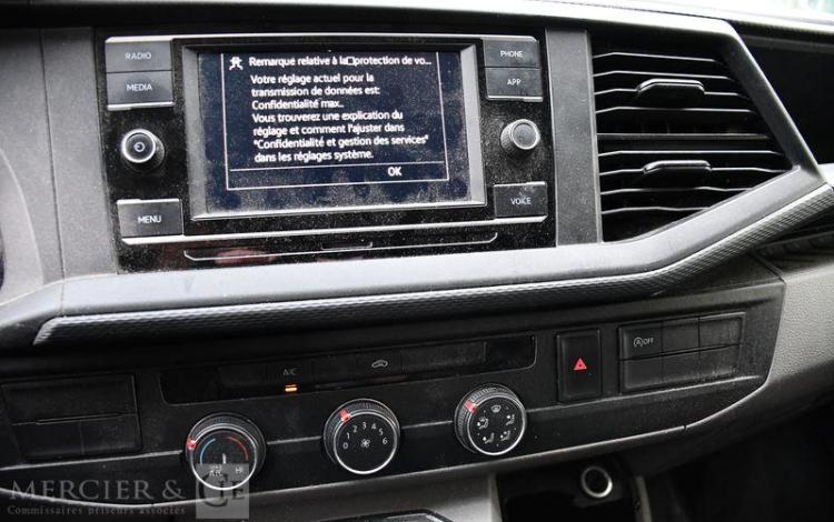 VOLKSWAGEN TRANSPORTER BLANC FV-480-CQ