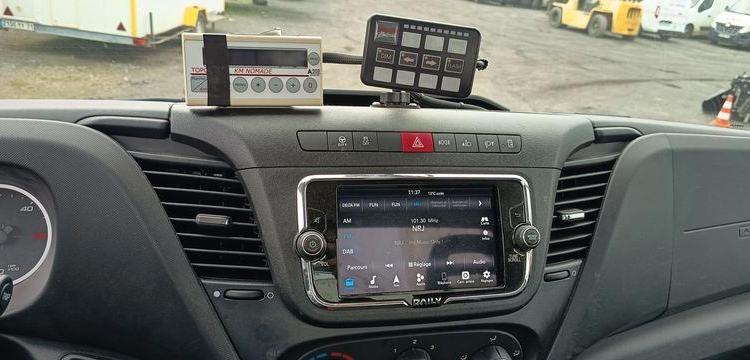 IVECO DAILY 35S14 AVEC NACELLE 141TLE – 12 M – DIESEL – 220 HEURES – ANNEE 2020 BLANC FV-823-CY