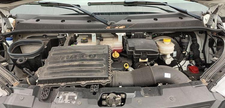 IVECO DAILY 35S14 AVEC NACELLE 141TLE – 12 M – DIESEL – 220 HEURES – ANNEE 2020 BLANC FV-823-CY