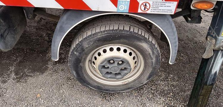 IVECO DAILY 35S14 AVEC NACELLE 141TLE – 12 M – DIESEL – 220 HEURES – ANNEE 2020 BLANC FV-823-CY