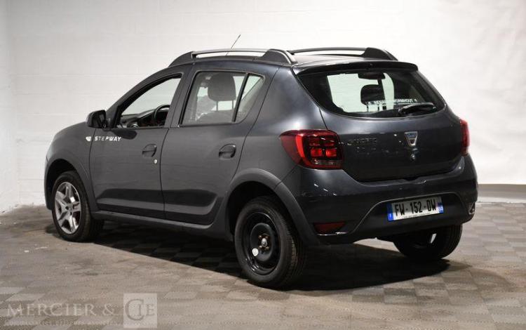 DACIA SANDERO SERIE LIMITEE EVASION SCE GRIS FW-152-DW