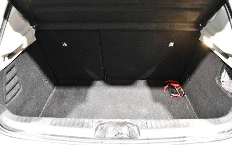 RENAULT CLIO 1.5 BLUEDCI 85 BUSINESS R BLANC FX-590-XV