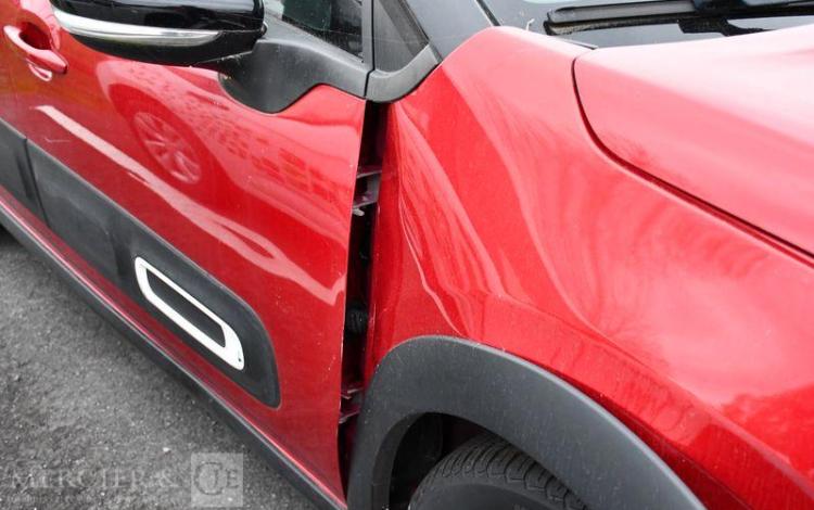 CITROEN C3 1,2 PURE TECH ROUGE FX-784-BA