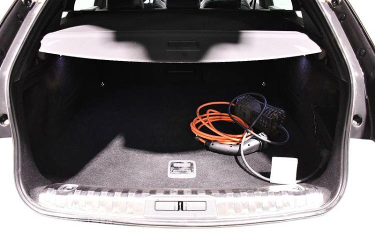 PEUGEOT 508 SW 1,6 225 BLANC FY-145-YQ