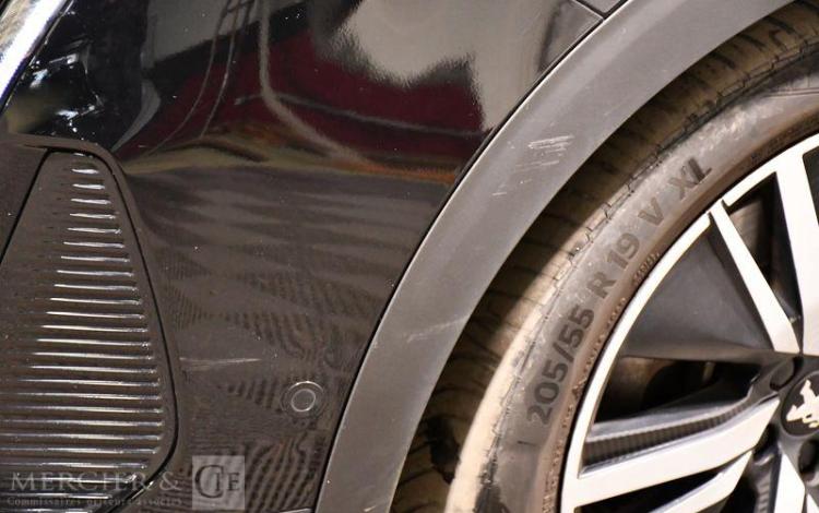 PEUGEOT 3008 1.6 225H 180 HYBRID PHEV GT PACK E-EAT NOIR FY-213-BX