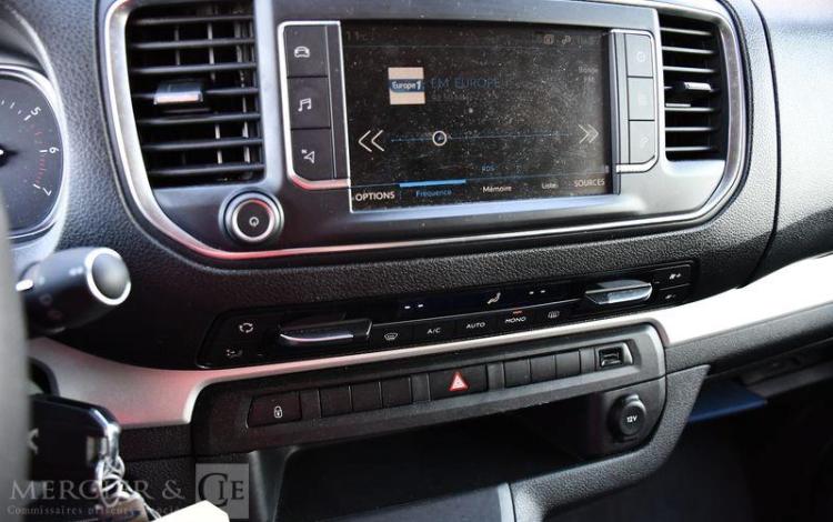 PEUGEOT TRAVELLER 1,5 BLUEHDI 120 BUSINESS GRIS FY-314-GV