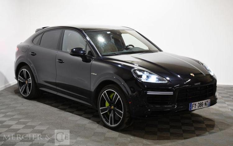 PORSCHE CAYENNE COUPE TURBO S e-HYBRID 680ch TIPTRONIC NOIR FY-386-WZ