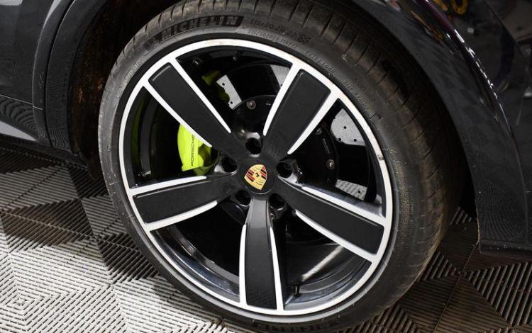 PORSCHE CAYENNE COUPE TURBO S e-HYBRID 680ch TIPTRONIC NOIR FY-386-WZ