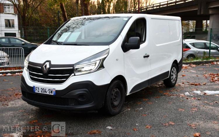 RENAULT TRAFIC L1H1 DCI 145 EDC BLANC FZ-204-SW