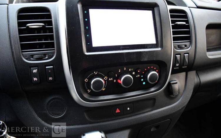 RENAULT TRAFIC L1H1 DCI 145 EDC BLANC FZ-204-SW