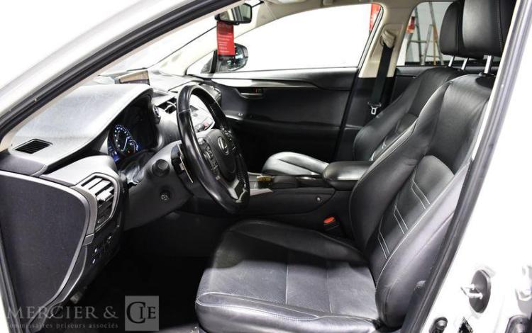LEXUS LEXUS NX BLANC FZ-732-TQ
