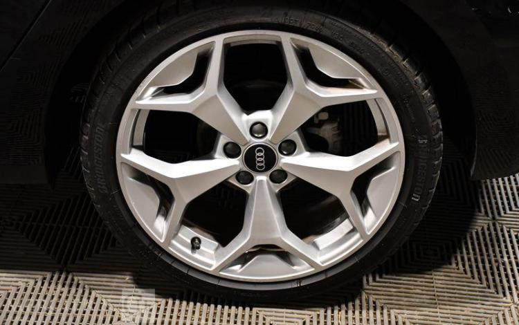 AUDI A1 NOIR GA-397-KQ