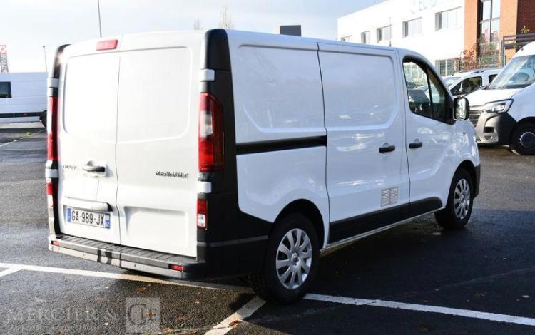 RENAULT TRAFIC GCF L1H1 1000 ENERGY DCI 145 EDC BLANC GA-989-JX