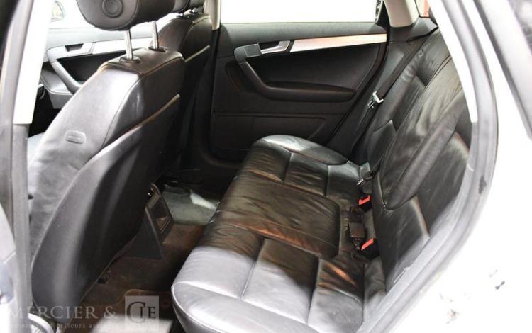 AUDI A3 SPORTBACK BLANC GB-342-BC