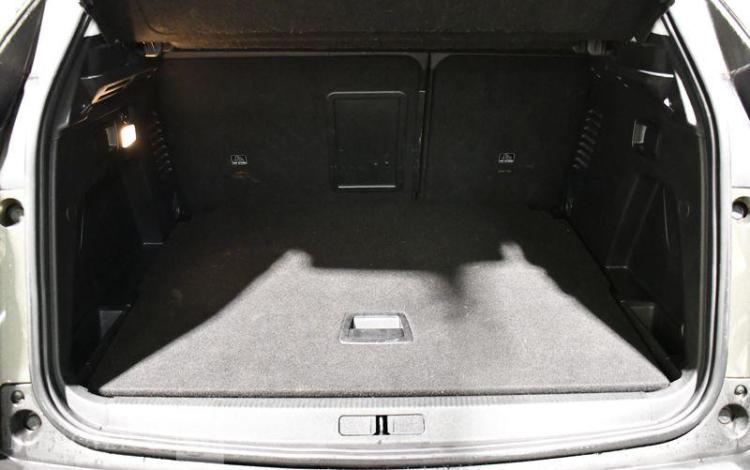 PEUGEOT 3008 1.2 PURETECH 130 ALLURE EAT VERT GB-757-GS