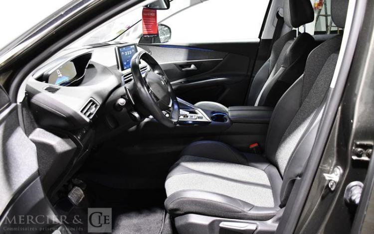 PEUGEOT 3008 1.2 PURETECH 130 ALLURE EAT VERT GB-757-GS