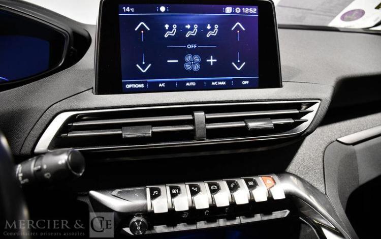 PEUGEOT 3008 1.2 PURETECH 130 ALLURE EAT VERT GB-757-GS