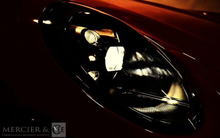 PORSCHE 911 (992) COUPE 3.0 450ch CARRERA S PDK ROUGE GB-872-SJ