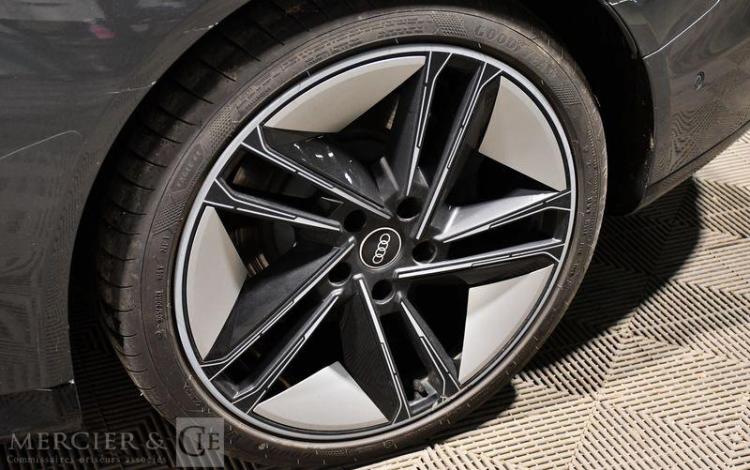 AUDI e-TRON GT 94kWh 476ch QUATTRO GRIS GC-115-CR