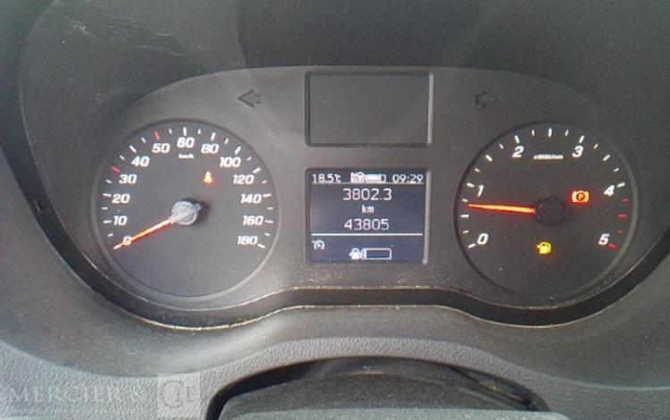 MERCEDES SPRINTER 519 CDI BENNE SIMPLE CABINE COFFRE BLANC GC-325-FG