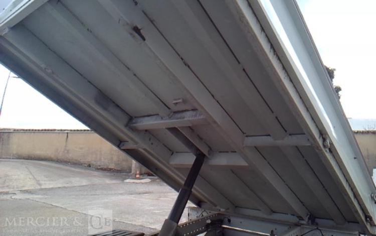 MERCEDES SPRINTER 519 CDI BENNE SIMPLE CABINE COFFRE BLANC GC-325-FG