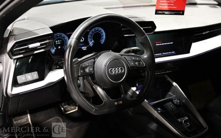 AUDI A3 TFSI vente à pro uniquement NOIR GC-812-AV