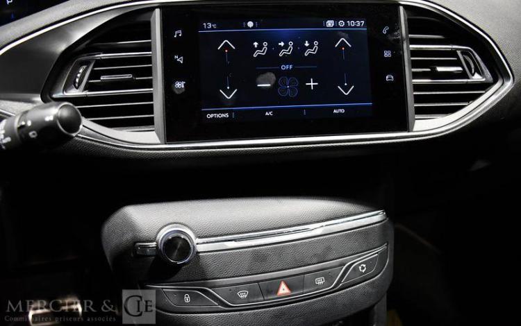 PEUGEOT 308 1.5 BLUEHDI 130 ALLURE PACK EAT NOIR GD-160-ED
