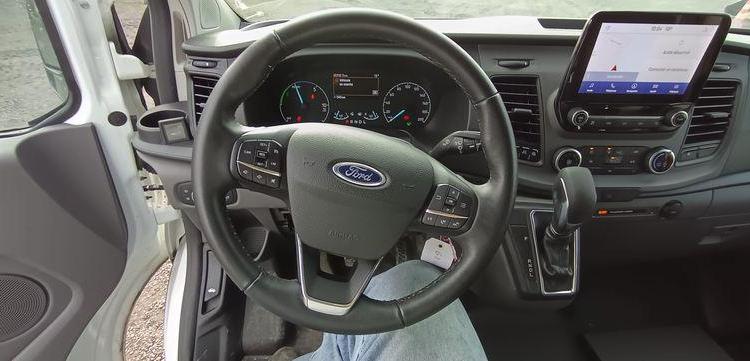 FORD TRANSIT CUSTOM 1,0 ECOBOOST PHEV – HYBRIDE RECHARGEABLE – 65332 KMS – ANNEE 2021 BLANC GD-660-BT