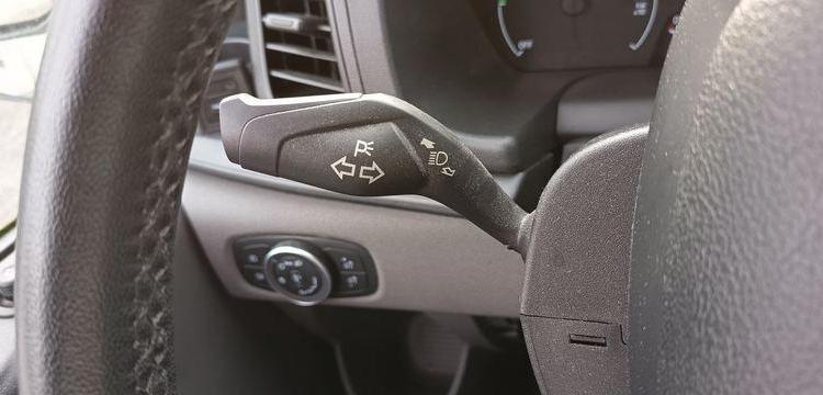 FORD TRANSIT CUSTOM 1,0 ECOBOOST PHEV – HYBRIDE RECHARGEABLE – 65332 KMS – ANNEE 2021 BLANC GD-660-BT