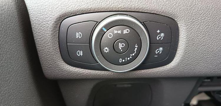 FORD TRANSIT CUSTOM 1,0 ECOBOOST PHEV – HYBRIDE RECHARGEABLE – 65332 KMS – ANNEE 2021 BLANC GD-660-BT