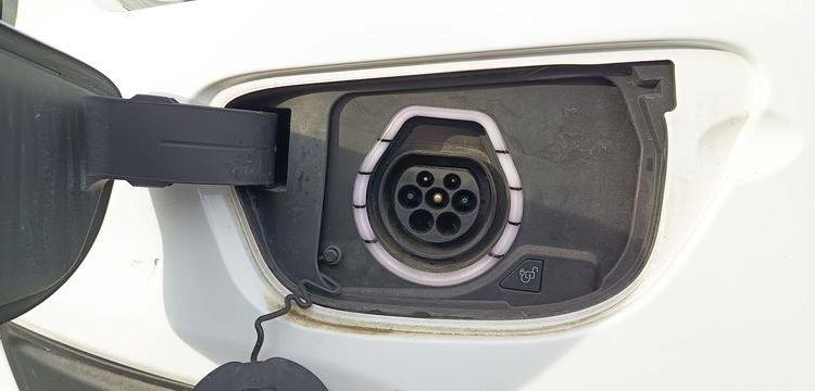 FORD TRANSIT CUSTOM 1,0 ECOBOOST PHEV – HYBRIDE RECHARGEABLE – 65332 KMS – ANNEE 2021 BLANC GD-660-BT