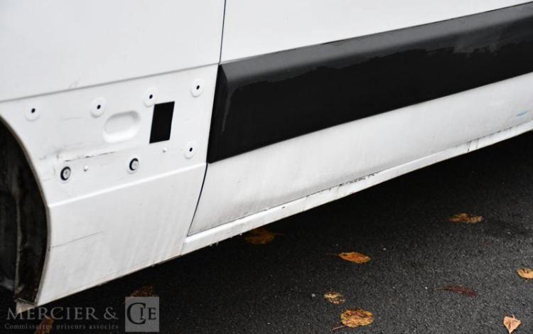 RENAULT MASTER F3300 L2H2 BLUE DCI BLANC GE-039-PZ