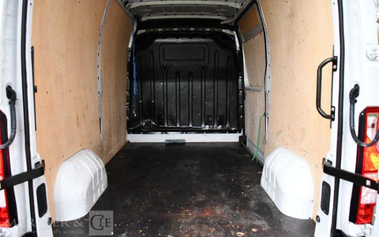 RENAULT MASTER F3300 L2H2 BLUE DCI BLANC GE-039-PZ