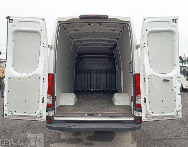 IVECO DAILY VI 35C14 2,3D 16V HI-MATIC – DIESEL – 289500 KMS – ANNEE 2022 BLANC GE-333-ND