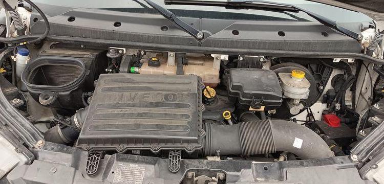 IVECO DAILY VI 35C14 2,3D 16V HI-MATIC – DIESEL – 289500 KMS – ANNEE 2022 BLANC GE-333-ND