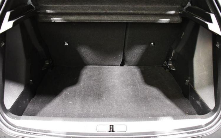 PEUGEOT 2008 1.2 PURETECH 130ch STYLE EAT8 BLANC GE-697-AX