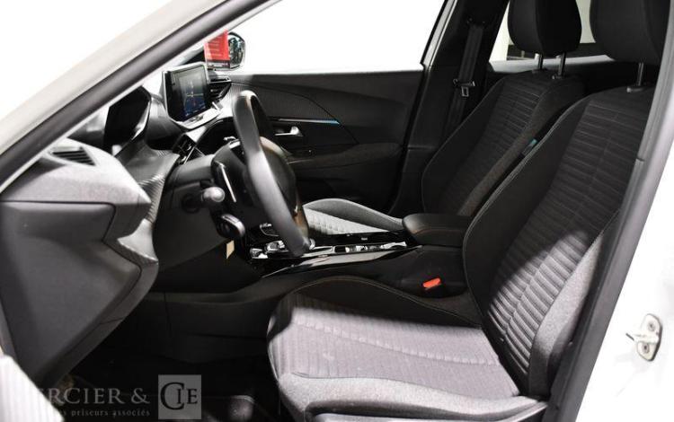 PEUGEOT 2008 1.2 PURETECH 130ch STYLE EAT8 BLANC GE-697-AX