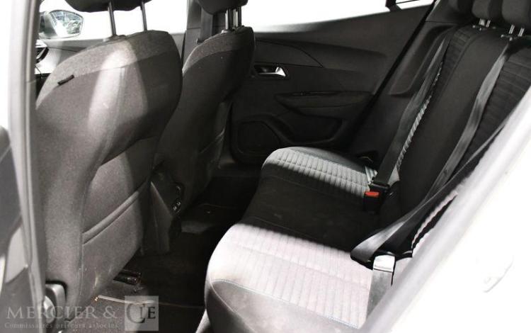 PEUGEOT 2008 1.2 PURETECH 130ch STYLE EAT8 BLANC GE-697-AX