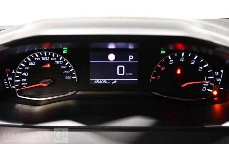 PEUGEOT 2008 1.2 PURETECH 130ch STYLE EAT8 BLANC GE-697-AX