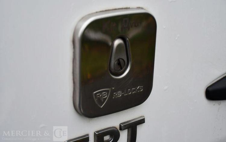 PEUGEOT EXPERT L2 2.0 BLUEHDI 145ch ASPHALT EAT BLANC GF-262-RJ