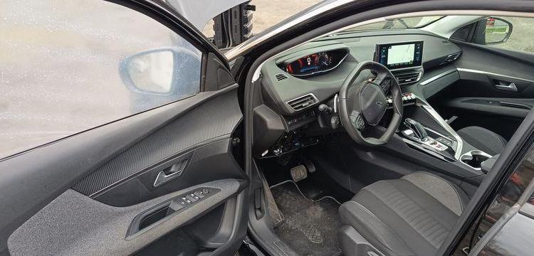 PEUGEOT 3008 STYLE SUV 1.5 BLUEHDi 131 CV / 96 KW – DIESEL – 196210 LMS – ANNEE 2022 NOIR GF-327-PV